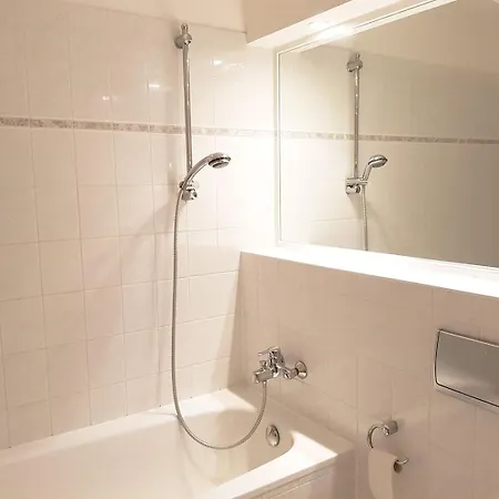 Mecklenburg - 05-07 *